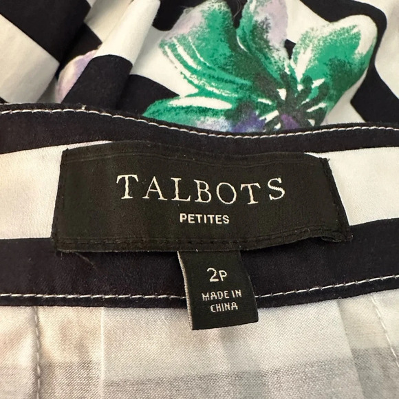 TALBOTS Floral Pleated Skater Size Petite 2 Skirt. - Picture 4 of 4